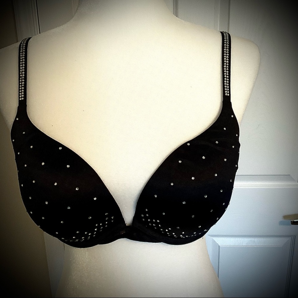 NWT Victoria’s Secret Very  Sexy  Bra Size 36 D